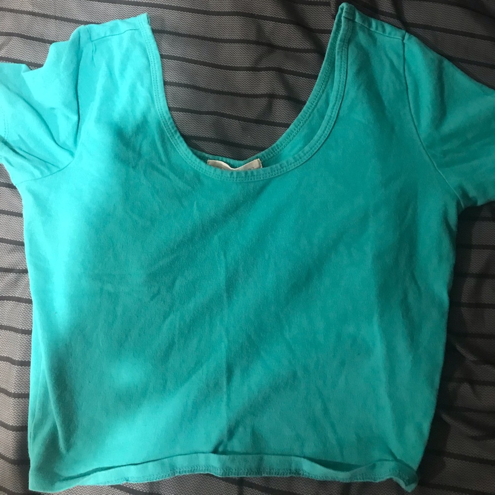 Crop top